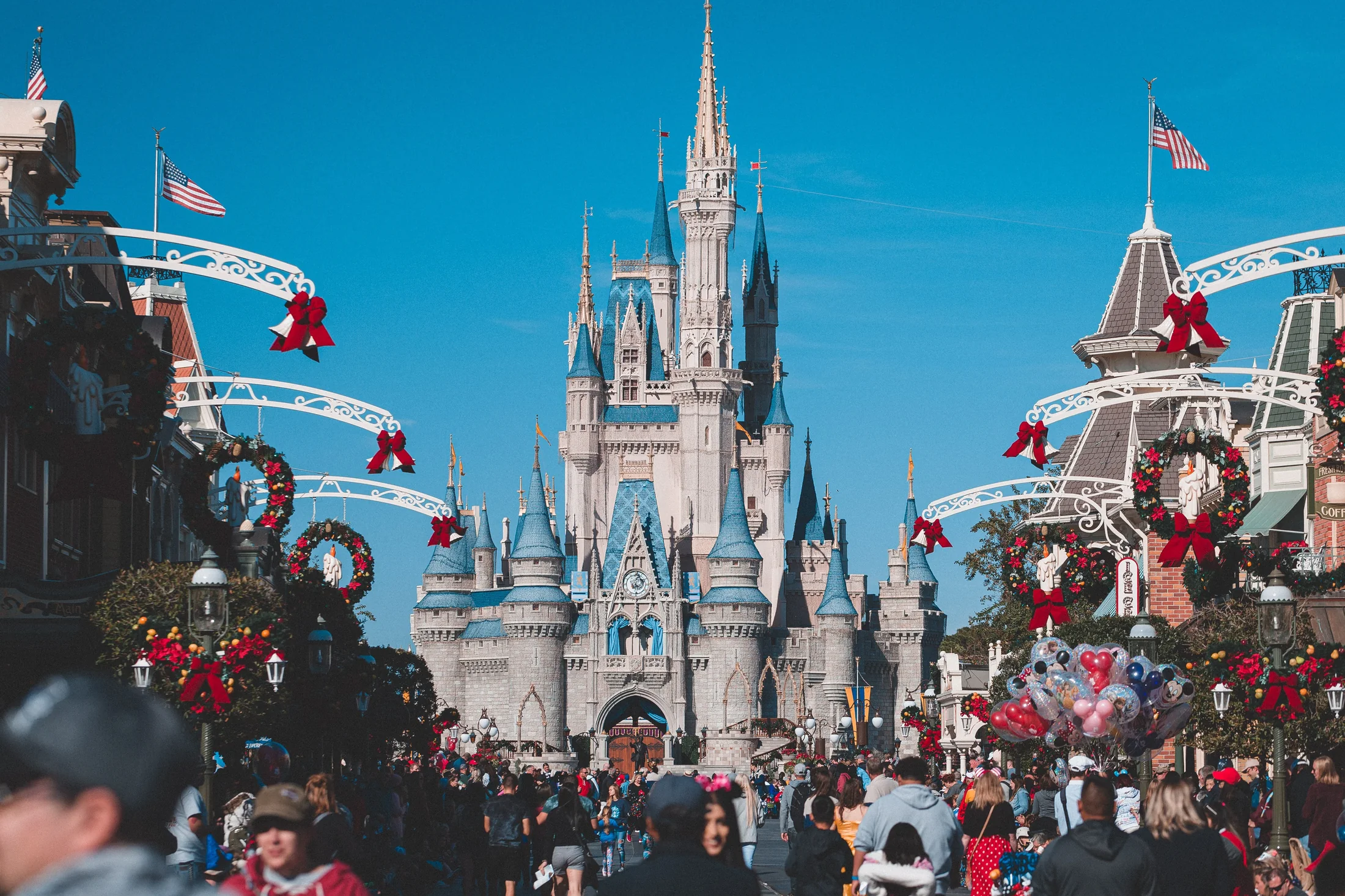 Castelo da Disney visto da entrada do Magic Kingdom